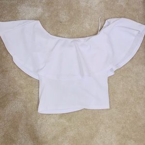 *NEW* off the shoulder cute top!!